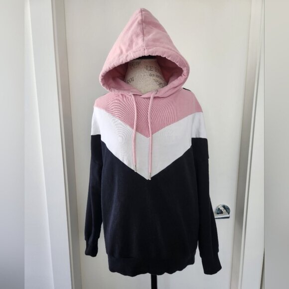 Divided colorblock hoodie - Picture 2 of 4
